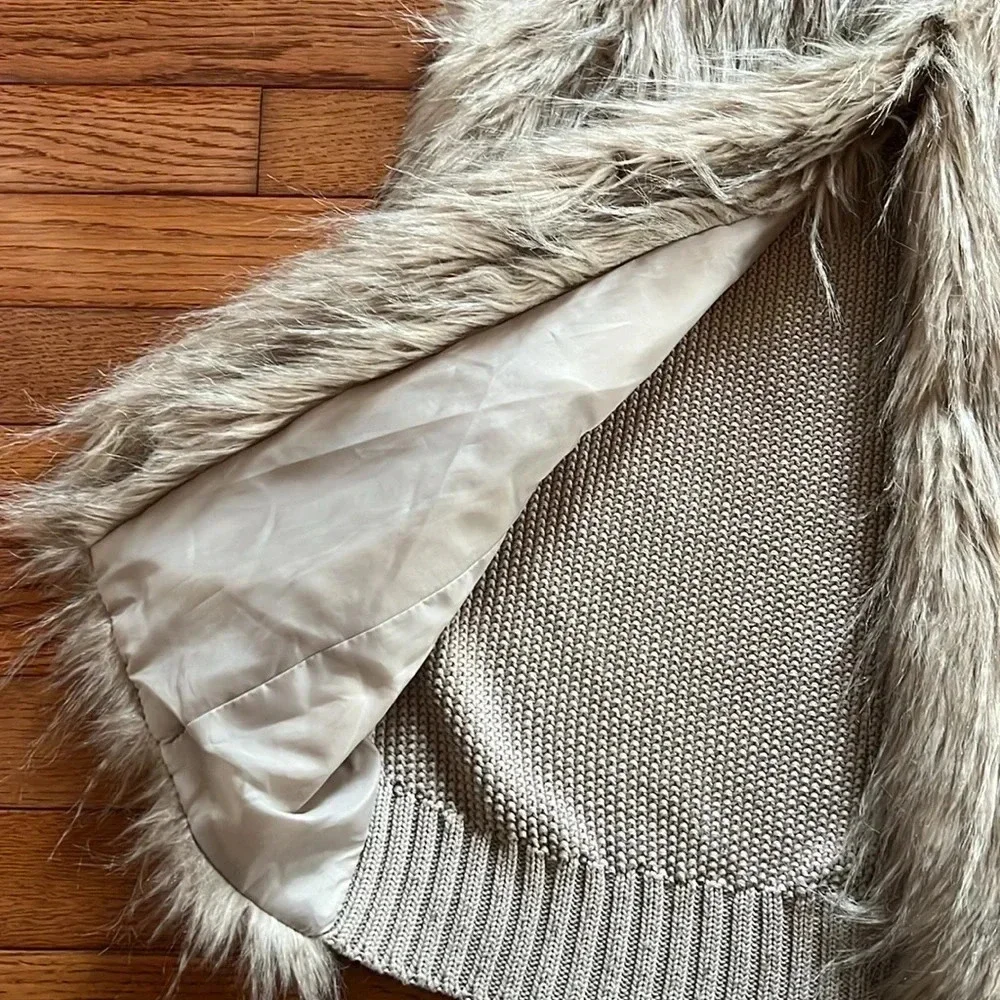 Debby Collection Faur Long Hair‎ Animal Fur size XL Vest back sweater polyester